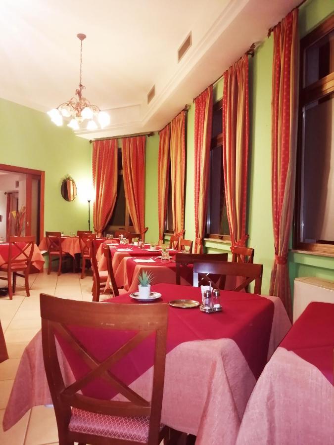 Hotel Azzurra Salsomaggiore Terme Dış mekan fotoğraf