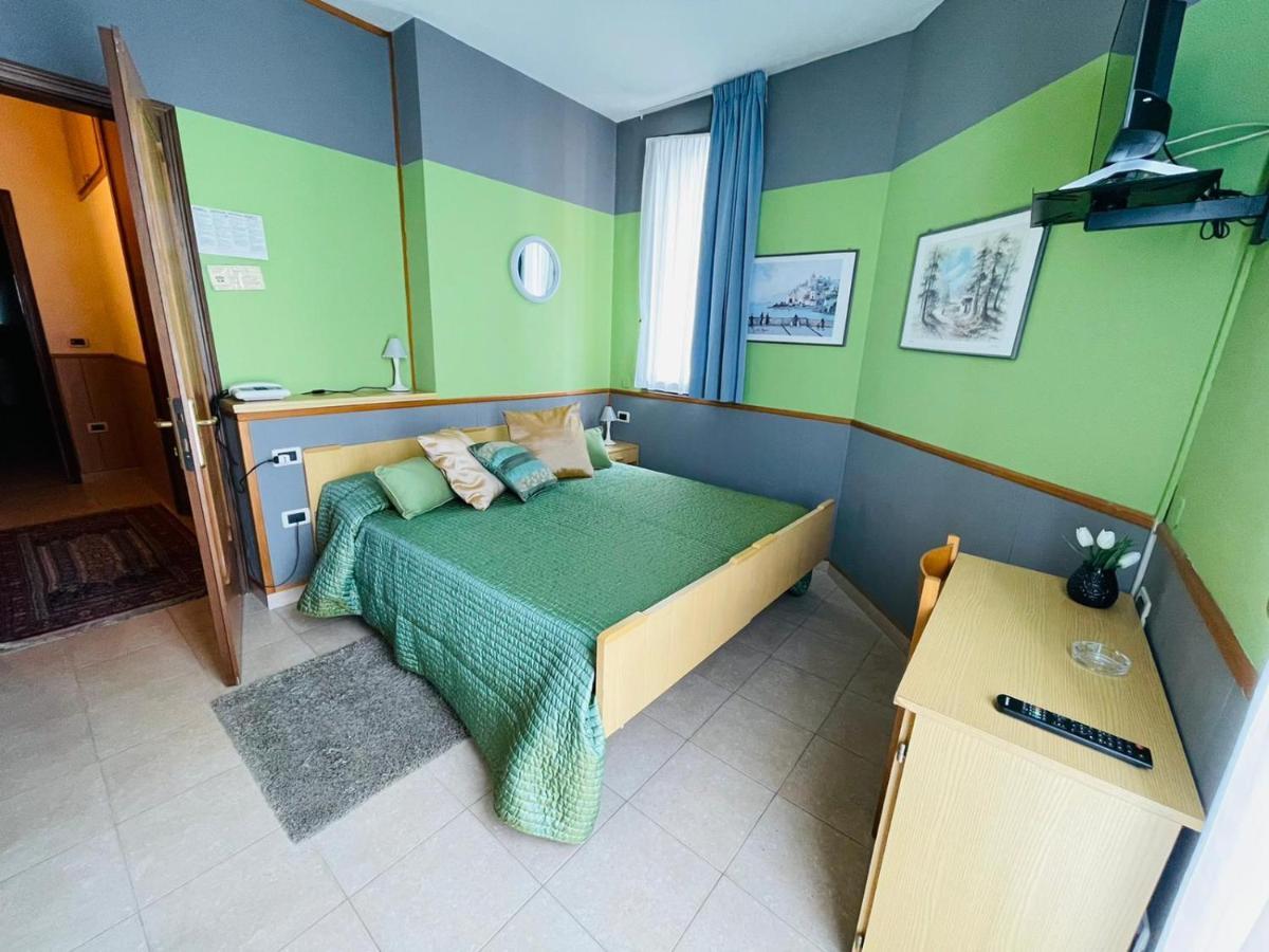 Hotel Azzurra Salsomaggiore Terme Dış mekan fotoğraf