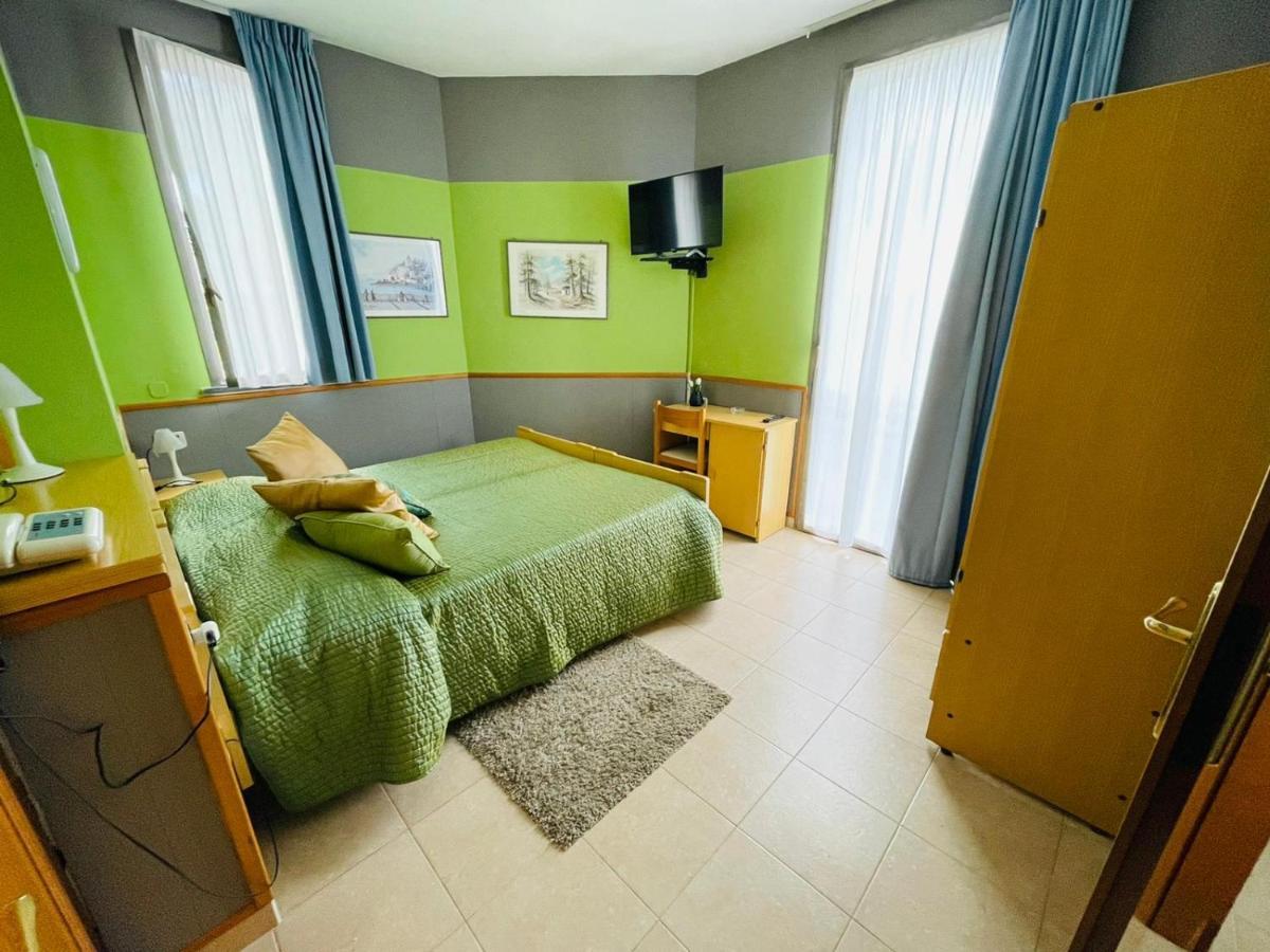 Hotel Azzurra Salsomaggiore Terme Dış mekan fotoğraf